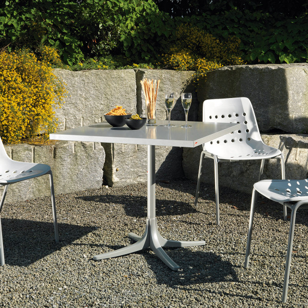 Metalltisch Arbon 70x70 cm | mobileur.de